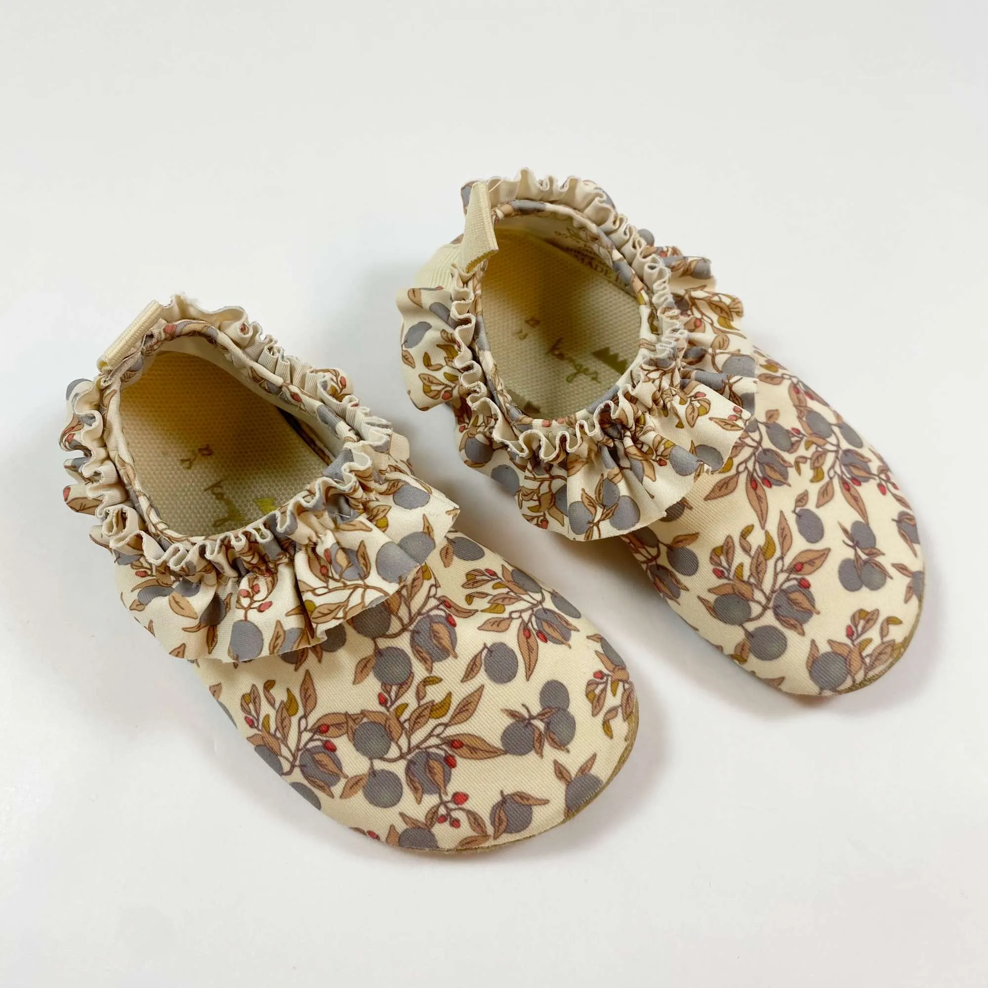 Konges Slojd blueberry print UPV50  swim shoes 22/23