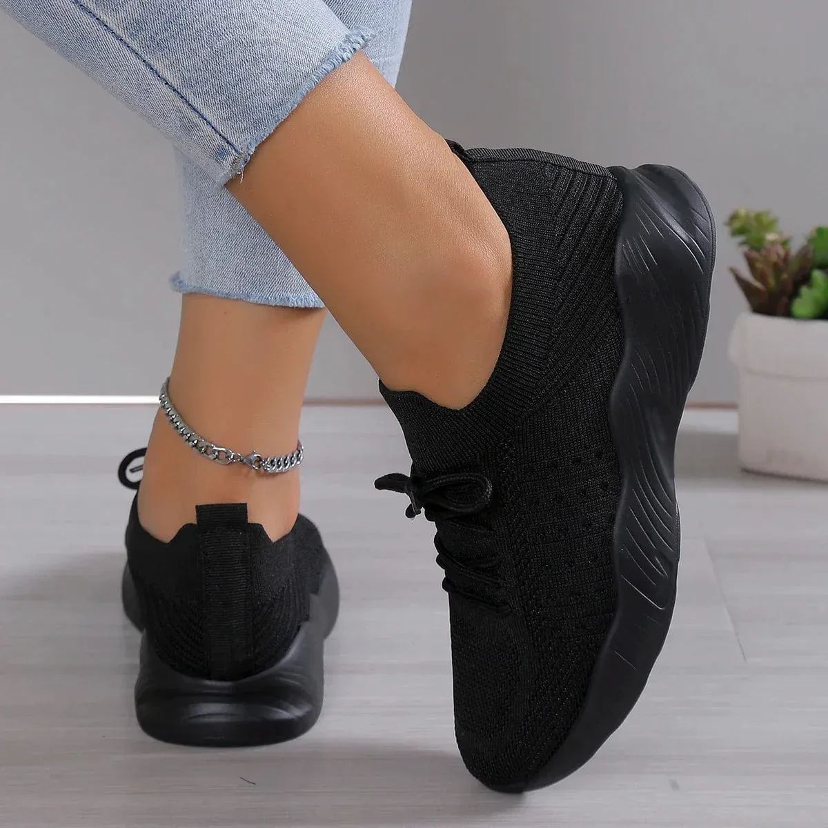 Mila – Breathable Slip-on Sneakers